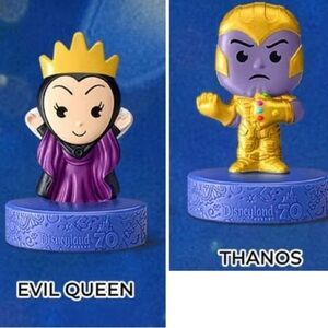 ❤️  NIP Disneyland 70 Thanos and Evil Queen McDonalds Happy Meal Toy